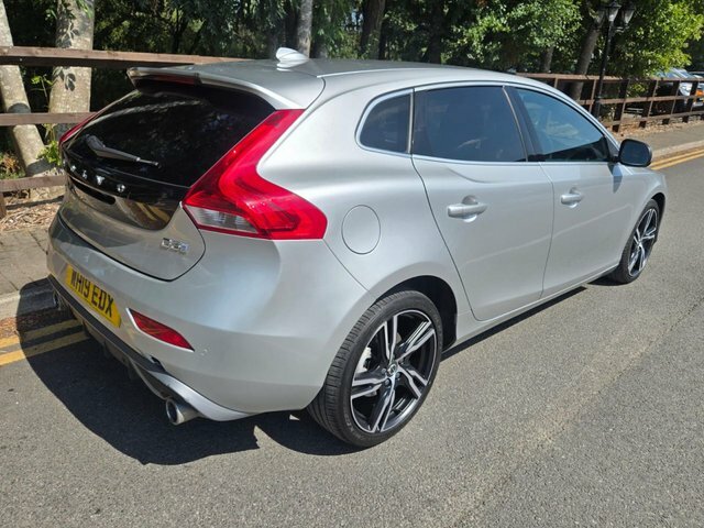 Volvo V40 2.0 D3 R-design Pro Hatchback Euro Silver #4