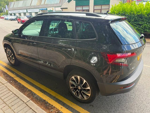 Skoda Karoq 1.5 Tsi Act Se Drive Suv Dsg Euro 6 S Black #3