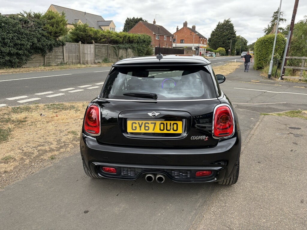Mini Hatch 2.0 Cooper S 3-Door Hatch Black #4