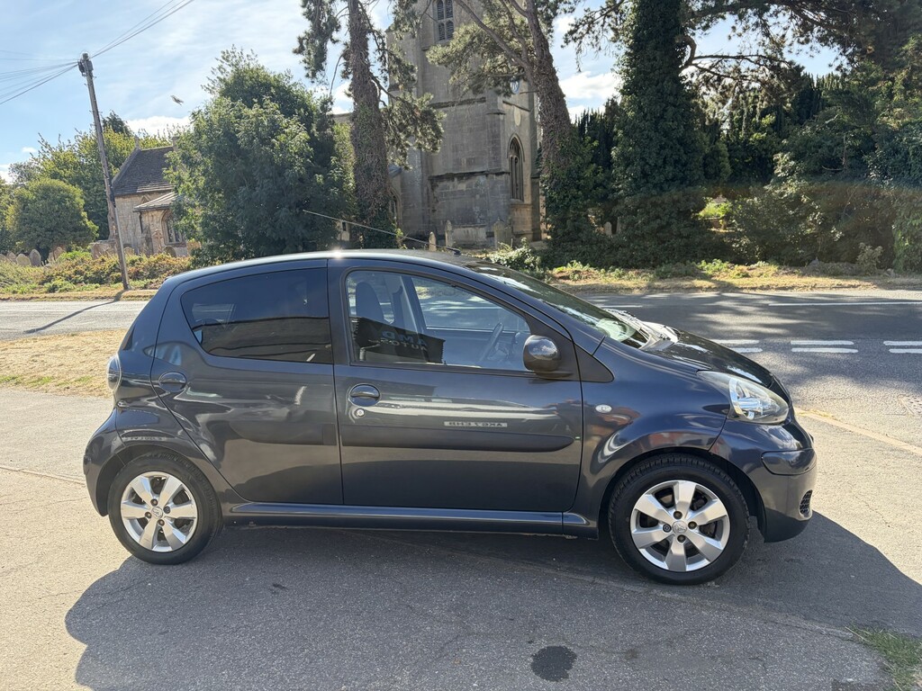 Toyota Aygo 1.0 Vvt-i Go Grey #6