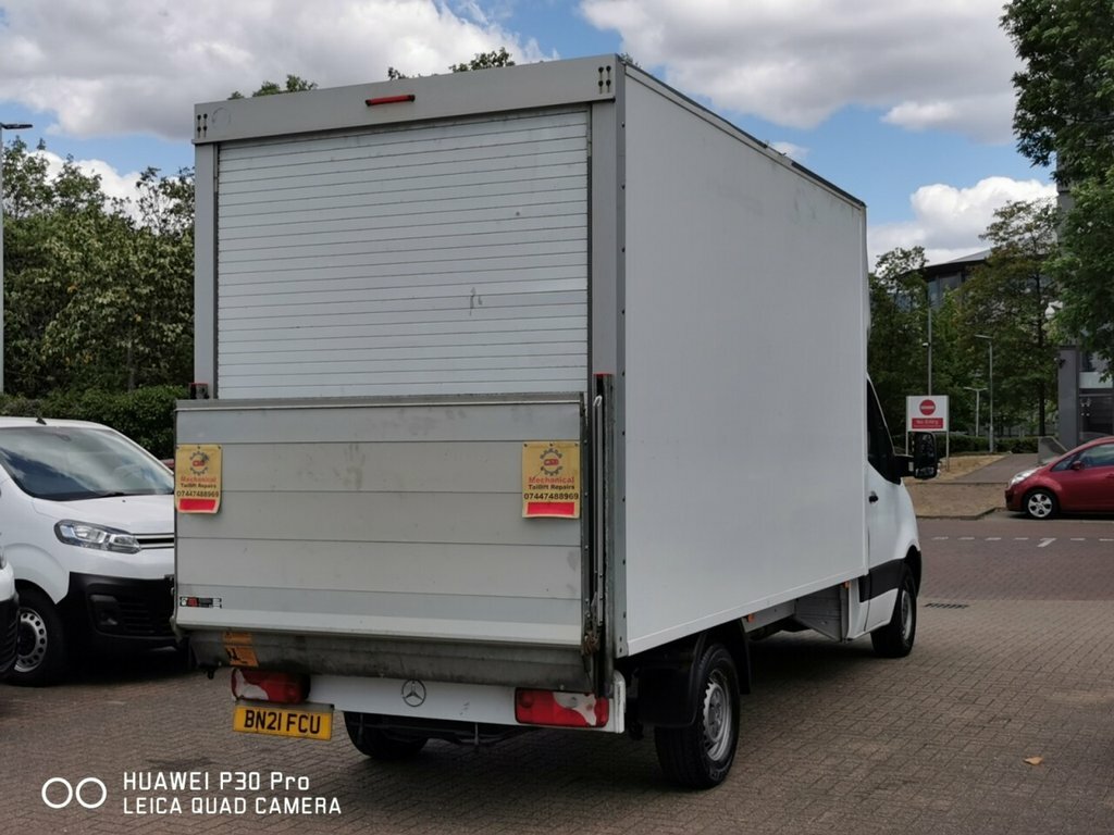 Mercedes-Benz Sprinter 2.1L Progressive White #6