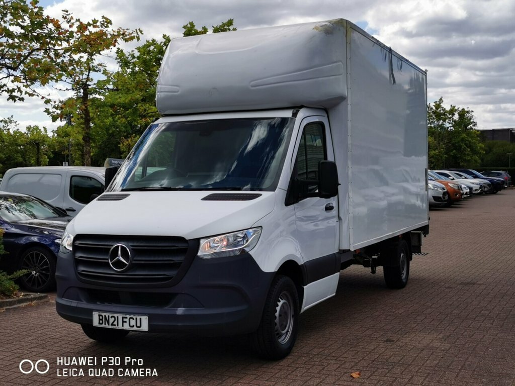 Mercedes-Benz Sprinter 2.1L Progressive White #4