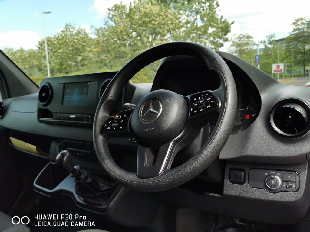 Mercedes-Benz Sprinter 2.1L Progressive White #2