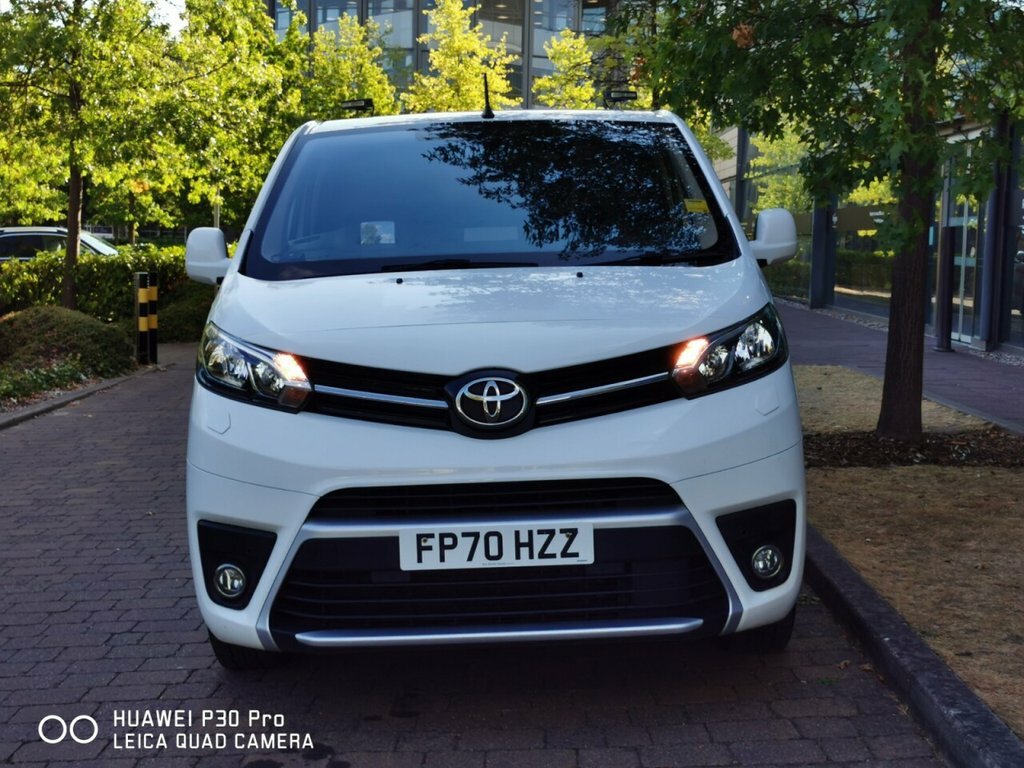 Toyota PROACE 2L Design 6Dr White #3