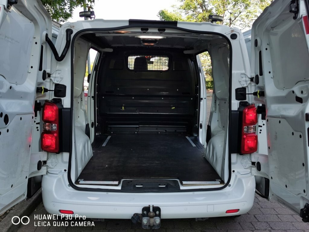 Toyota PROACE 2.0D Family Medium Mpv Mwb Euro 6 Ss Grey #27