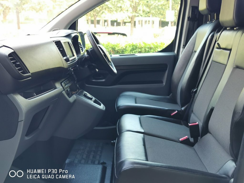 Toyota PROACE 2.0D Family Medium Mpv Mwb Euro 6 Ss Grey #9