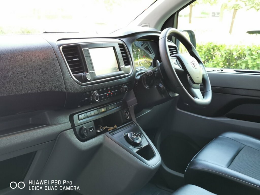 Toyota PROACE 2.0D Family Medium Mpv Mwb Euro 6 Ss Grey #10