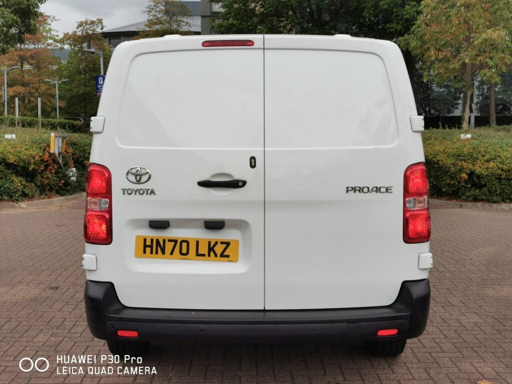 Toyota PROACE 2L Icon 6Dr HN70LKZ White #5