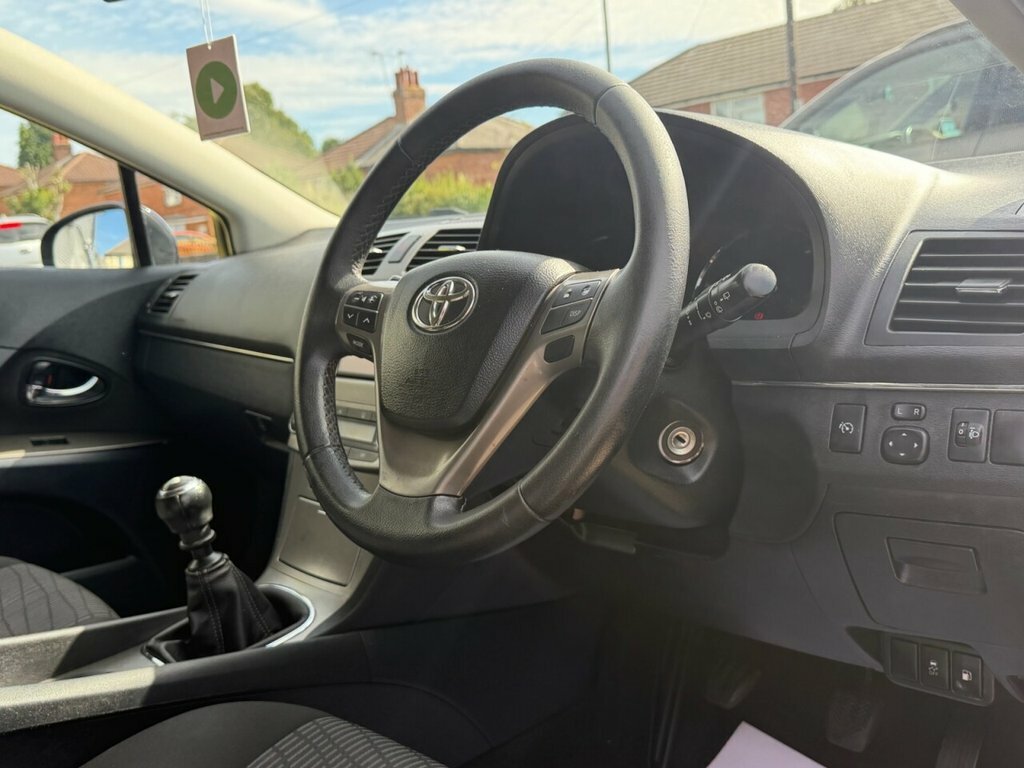 Toyota Avensis 2L Tr Blue #5