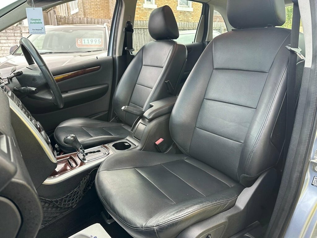 Mercedes-Benz B Class B180 Cdi Se Cvt. Family Ca Red #16