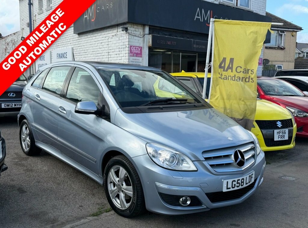 Mercedes-Benz B Class B180 Cdi Se Cvt. Family Ca Red #1