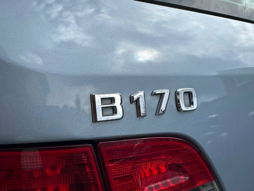 Mercedes-Benz B Class B180 Cdi Se Cvt. Family Ca Red #36