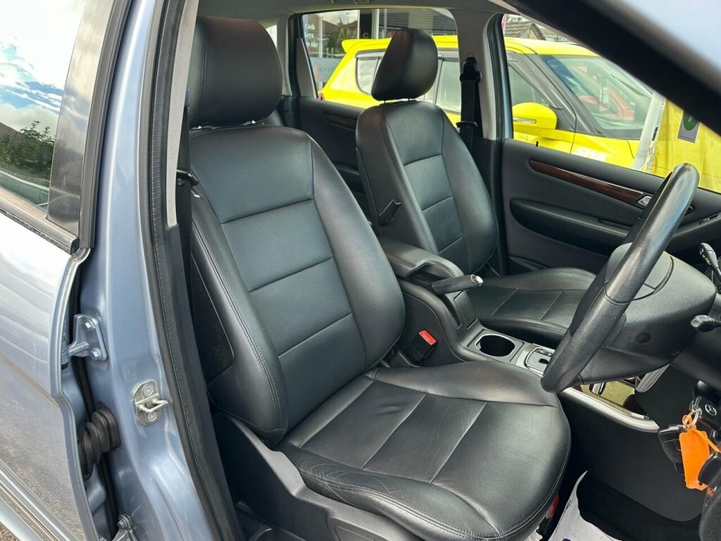 Mercedes-Benz B Class B180 Cdi Se Cvt. Family Ca Red #18