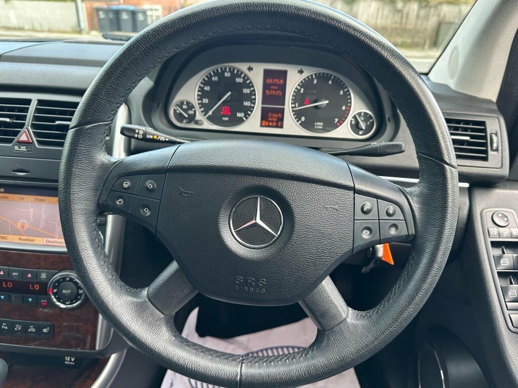 Mercedes-Benz B Class B180 Cdi Se Cvt. Family Ca Red #7