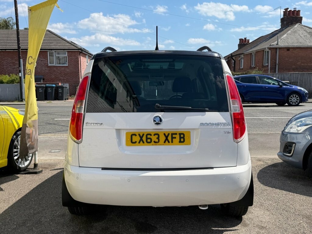 Skoda Roomster 1.2L Se White #5