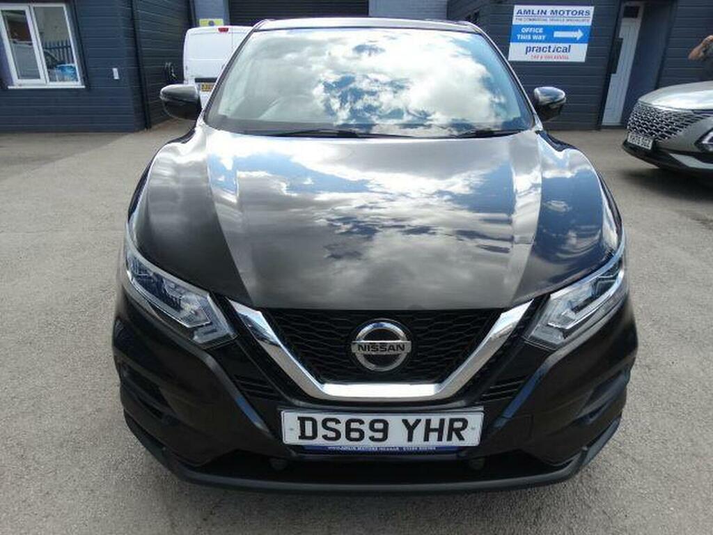 Nissan Qashqai 1.3 Dig-t Acenta Premium Dct Euro 6 Ss Black #2