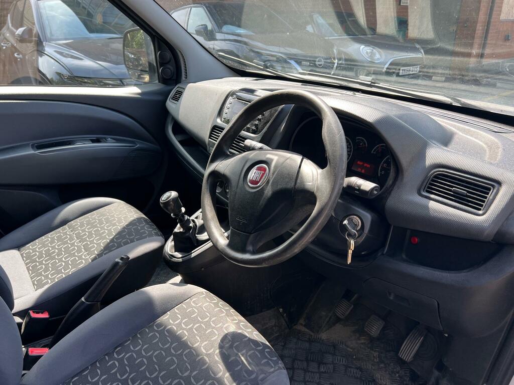 Fiat Doblo 2010 1.3 Multijet Dynamic Estate Red #16