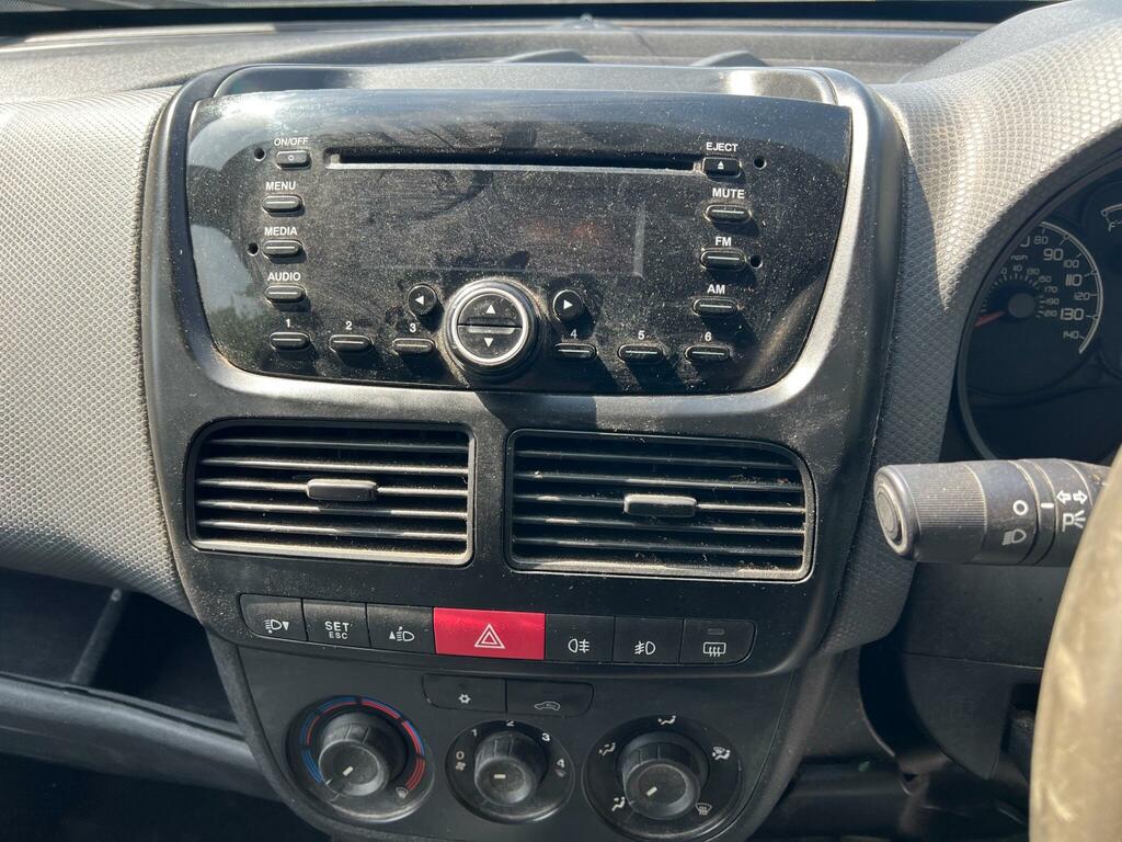 Fiat Doblo 2010 1.3 Multijet Dynamic Estate Red #18