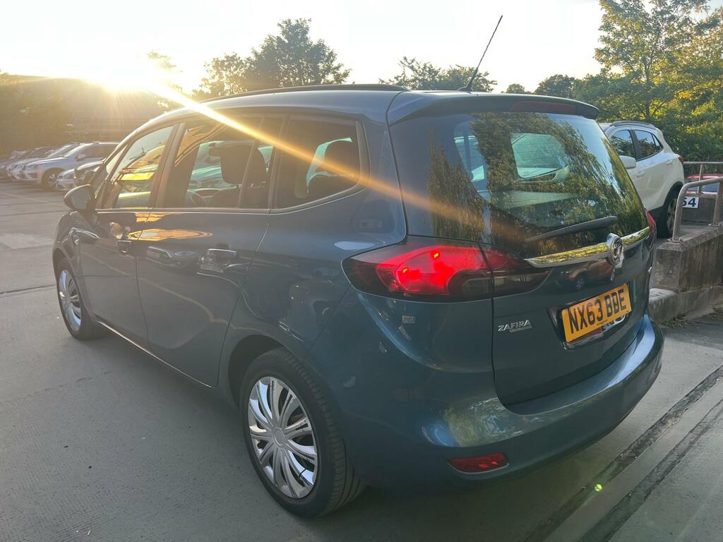 Vauxhall Zafira Tourer 2.0 Cdti Exclusiv Euro 5 NX63BDE Blue #4