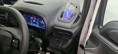 Citroen Berlingo 1.5 Bluehdi 100 Plus XL 7 Seatwav White #24