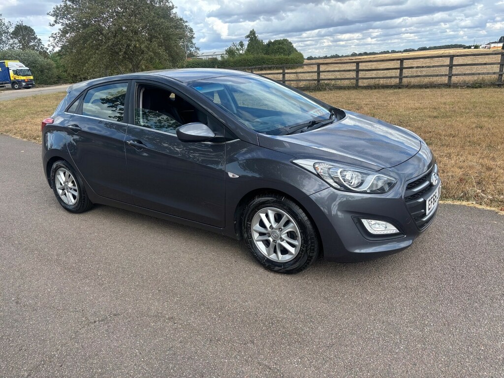 Hyundai I30 1.6 Crdi Blue Drive Se Hatchback Grey #2