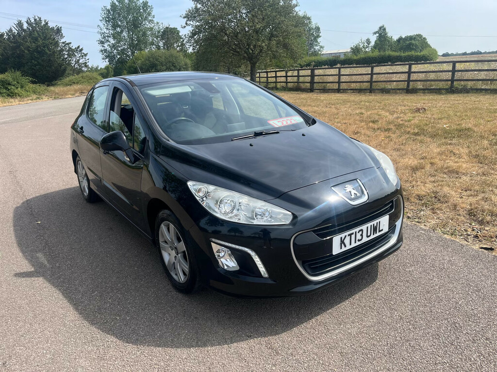 Peugeot 308 1.6 Hdi 92 Active Sat Nav Hatchback M Black