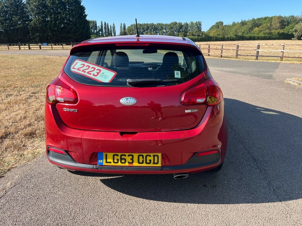 Kia Ceed Estate 1.4 Crdi Ecodynamics 1 Sportswagon Euro 5 White #6