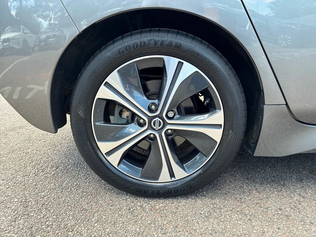 Nissan Leaf 110Kw N-connecta 40Kwh Grey #9