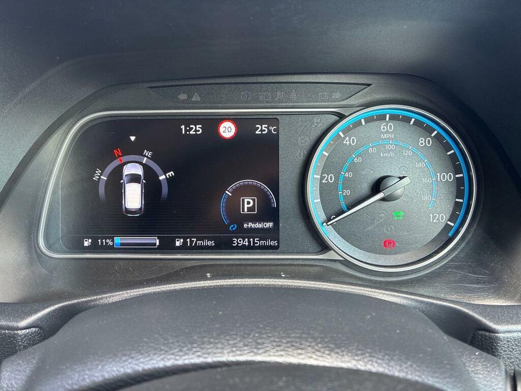 Nissan Leaf 110Kw N-connecta 40Kwh Grey #20