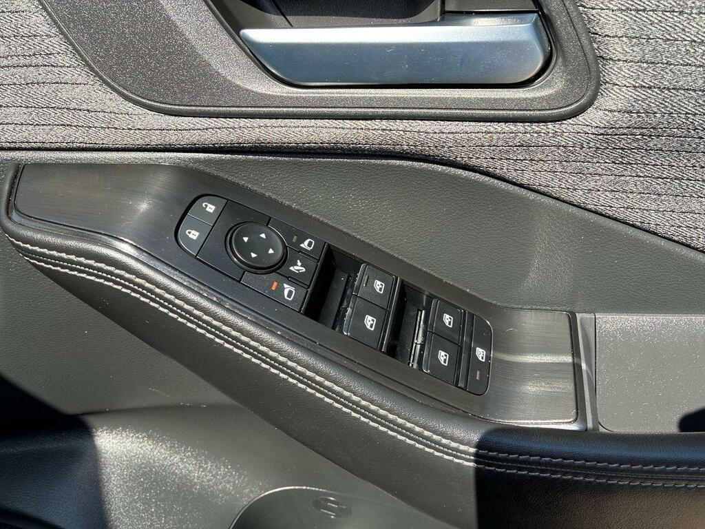 Nissan X-Trail Tekna E-power Aut Silver #16