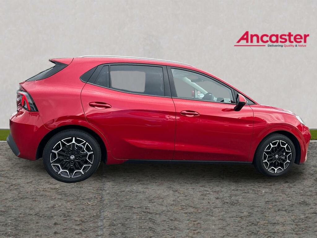 MG MG4 118Kw Premium Long Range 54Kwh Red #2