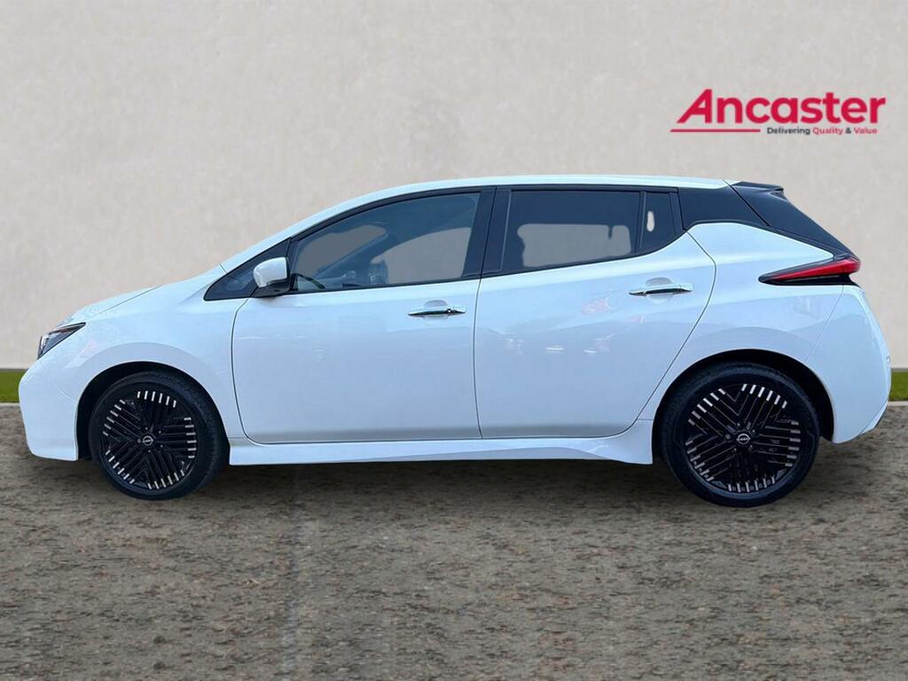 Nissan Leaf 110Kw N-connecta 39Kwh White #6