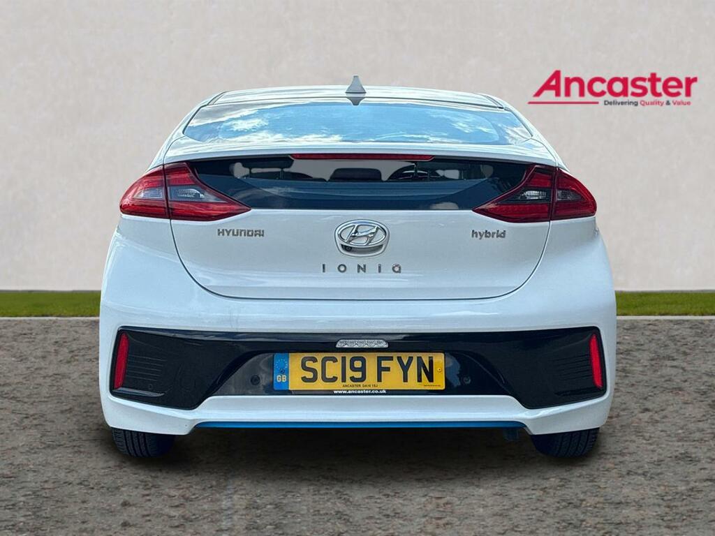 Hyundai Ioniq 1.6 Gdi Hybrid Premium Se Dct White #4