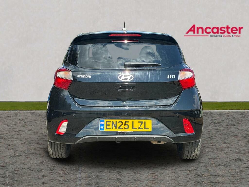 Hyundai I10 1.0 63 Premium Nav Black #4