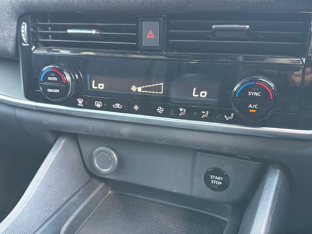 Nissan Qashqai 1.3 Dig-t Mh N-connecta Black #15