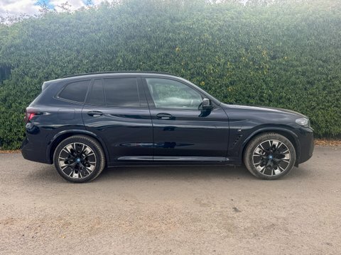 BMW iX3 80Kwh M Sport LL22HJG Black #4
