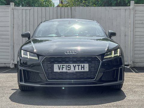Audi TT 2.0 Tfsi 40 VF19YTH Black #3