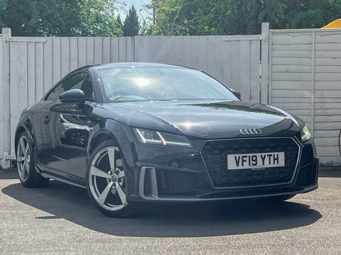 Audi TT 2.0 Tfsi 40 VF19YTH Black #4
