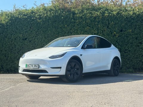 Tesla Model Y Long Range Suv White