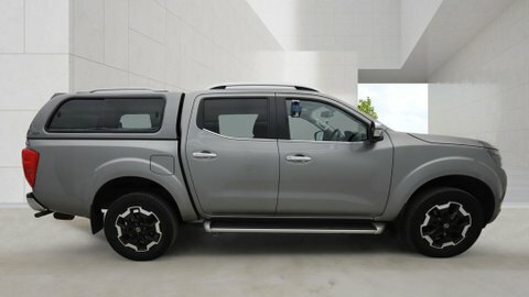 Nissan Navara Tekna Auto Grey #3