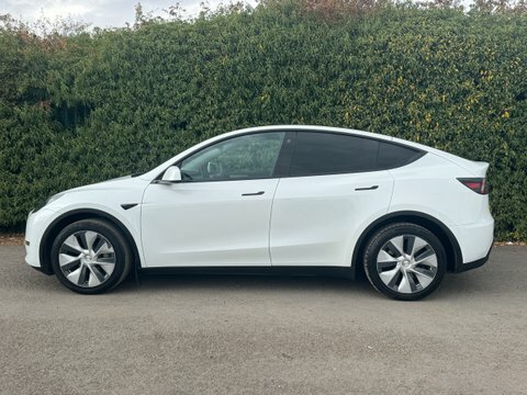 Tesla Model Y Dual Motor Long LF23RKH White #5