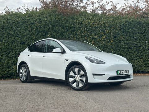 Tesla Model Y Dual Motor Long LF23RKH White #2