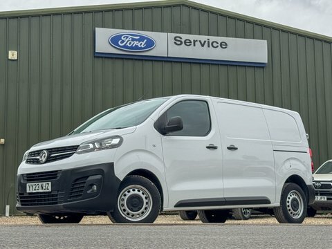 Vauxhall Vivaro Swb L1h1 Low White