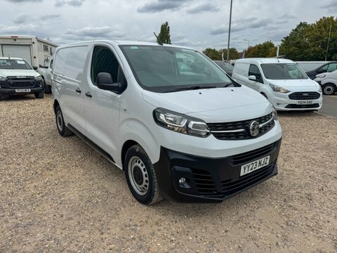 Vauxhall Vivaro Swb L1h1 Low White #4