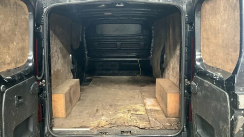 Renault Trafic Lwb L2h1 Low Black #5