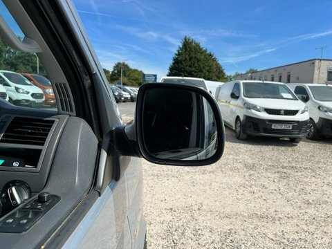 Volkswagen Transporter 2.0 Tdi T28 Highline Dsg L1 H1 Silver #14