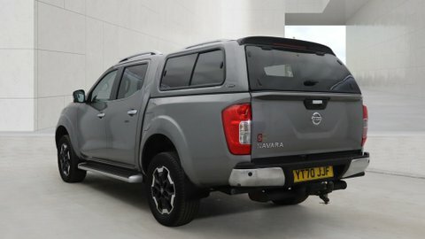 Nissan Navara Tekna Auto Grey #6