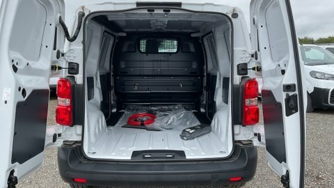 Toyota PROACE Mwb L2h1 White #5