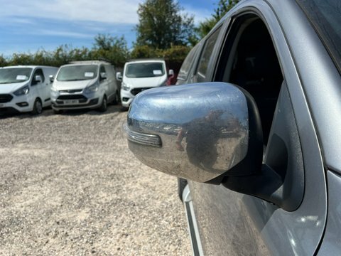Mitsubishi L200 2.4 Di-d Dc Titan 4Wd Euro 6 16,482 Car Detail #13