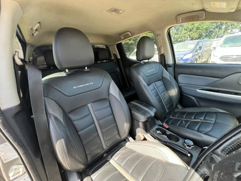 Mitsubishi L200 2.4 Di-d Dc Titan 4Wd Euro 6 16,482 Car Detail #26